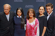 Ulrich Tukur, Hafsia Herzi, Caroline Link, Marie-Lou Sellem und Samuel Schneider v.l. bei der Weltpremiere in München (©Foto: Martin Schmitz)